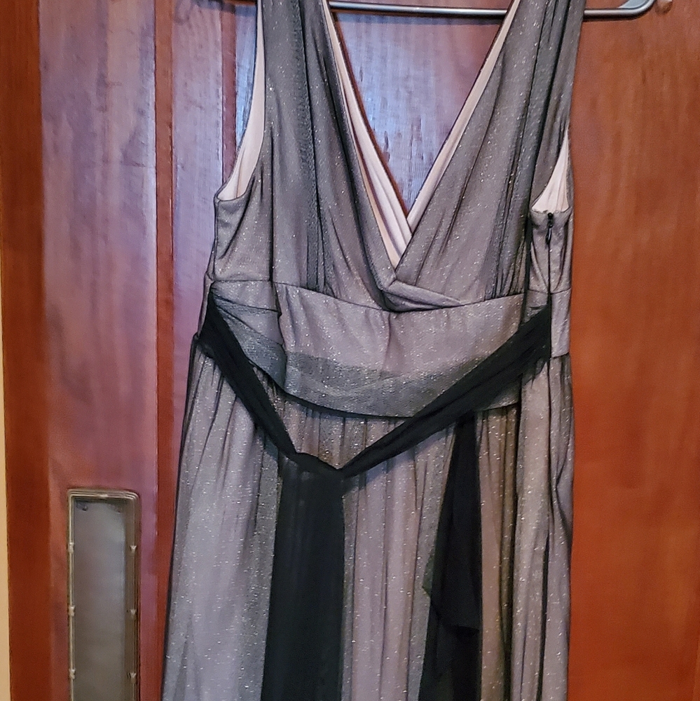 Alexia Admor chiffon dress